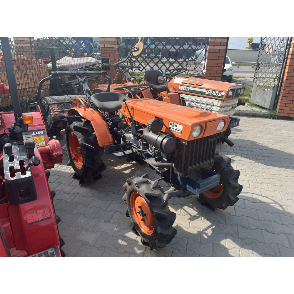 KUBOTA  B7000D